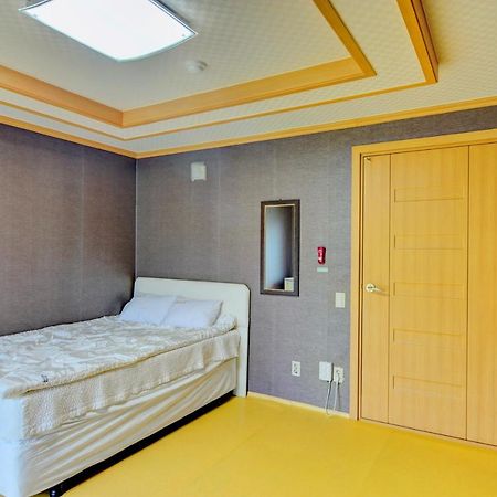 Sungbo Youth Hostel Mungyeong Bagian luar foto