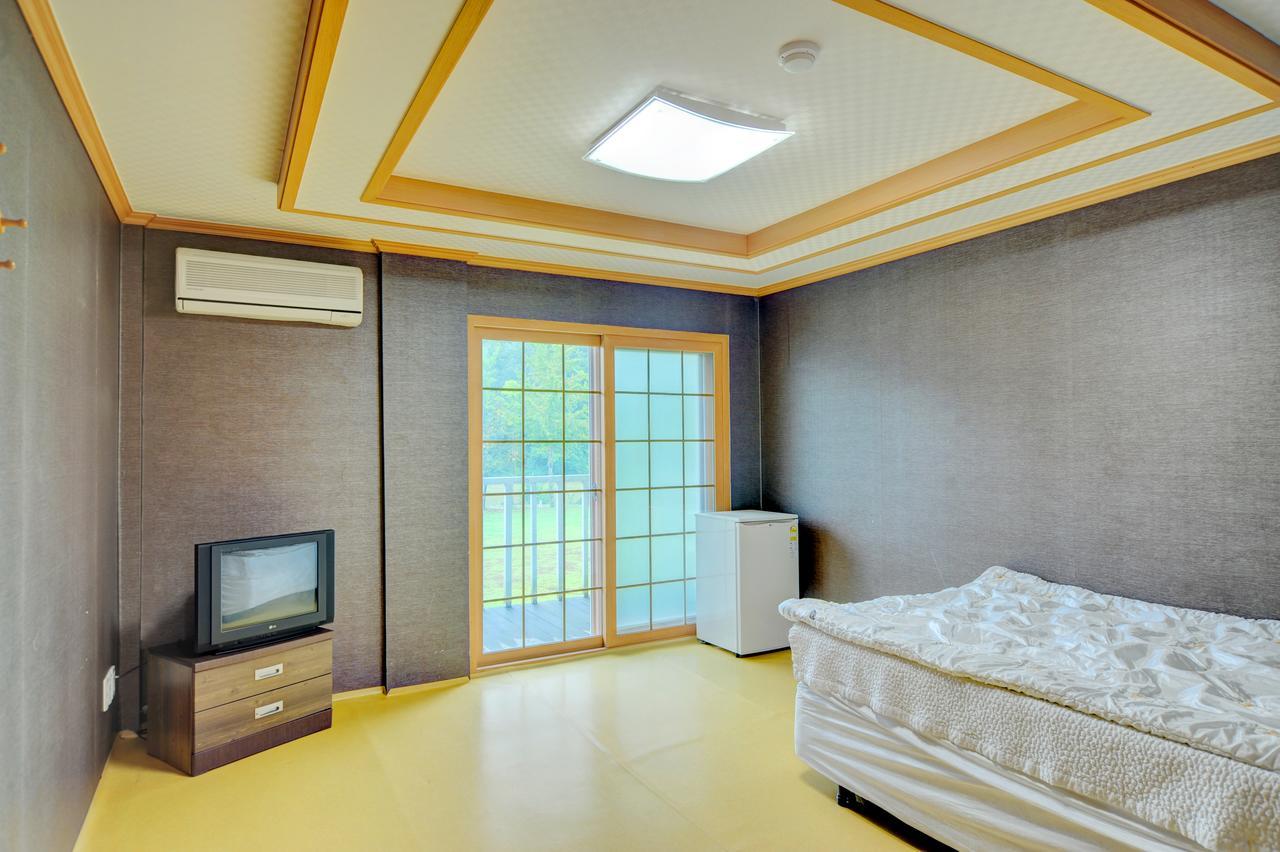 Sungbo Youth Hostel Mungyeong Bagian luar foto