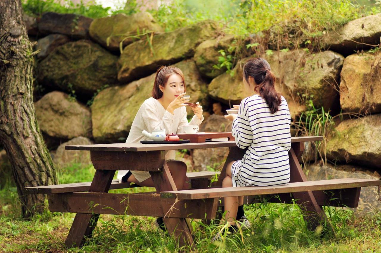 Sungbo Youth Hostel Mungyeong Bagian luar foto