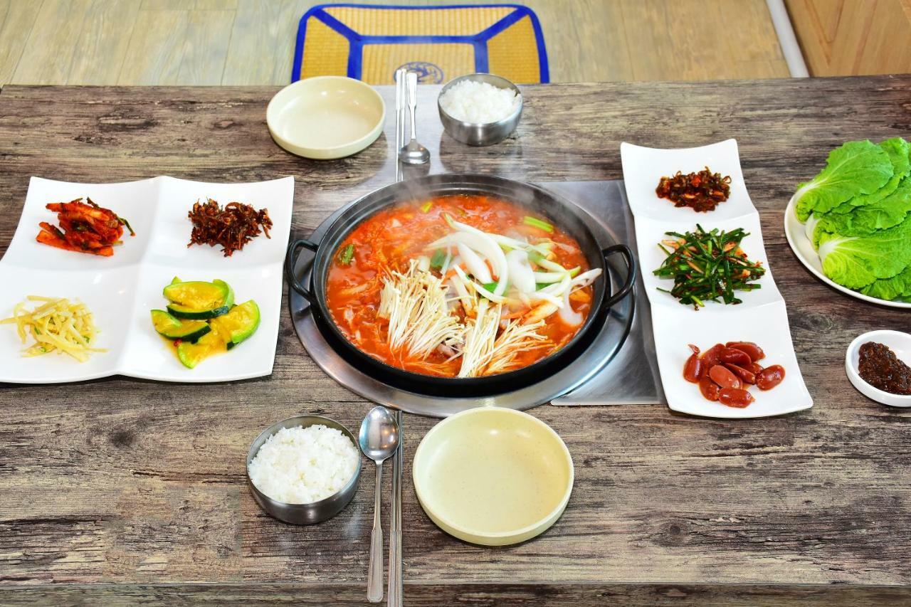 Sungbo Youth Hostel Mungyeong Bagian luar foto