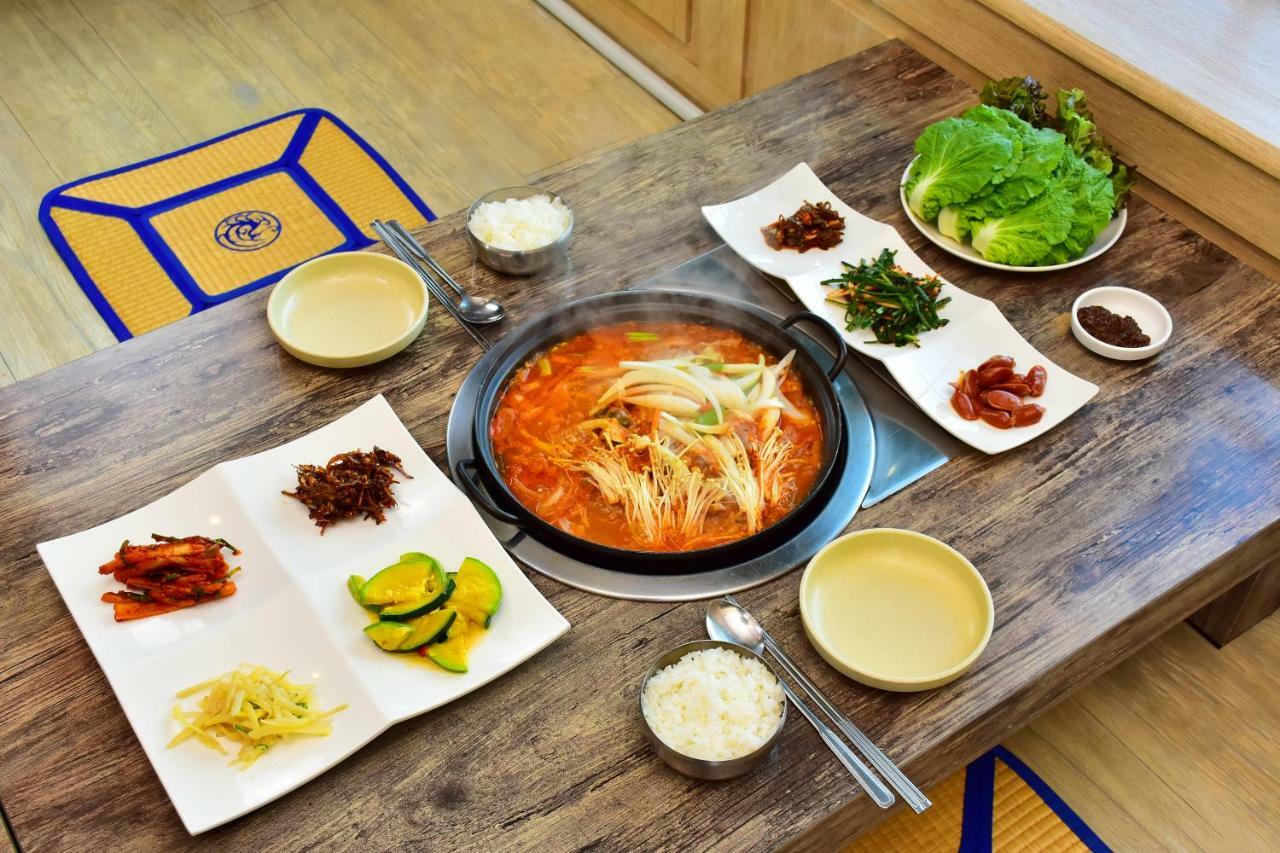 Sungbo Youth Hostel Mungyeong Bagian luar foto