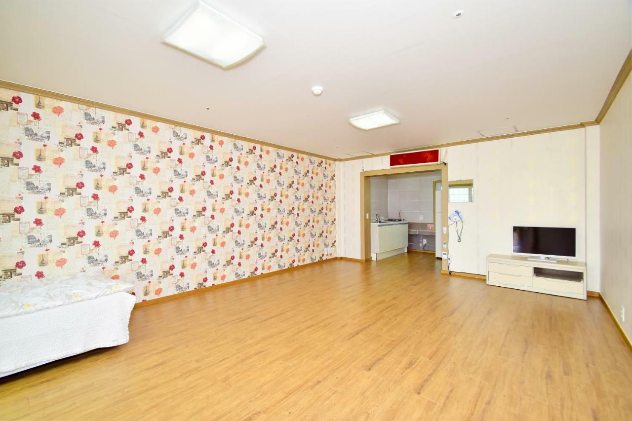 Sungbo Youth Hostel Mungyeong Bagian luar foto